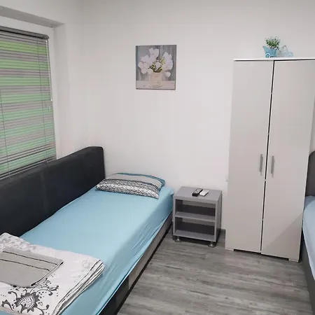 Apartment Holit