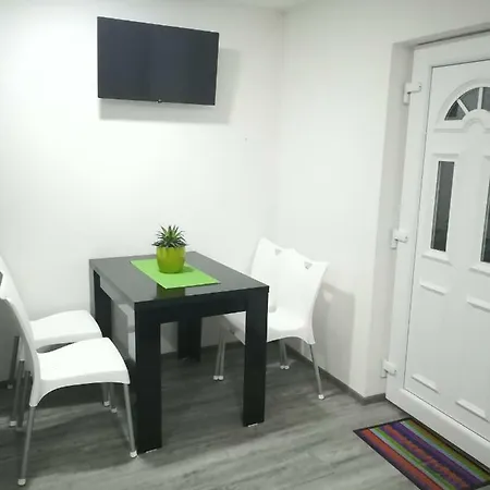 Apartment Holit *